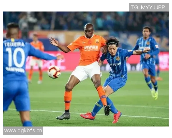 武汉足球队速度之争引发热议球迷观点各异谁能说服谁